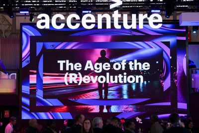 Accenture har vokst det siste året, her fra Mobile World Congress i Barcelona i Februar.