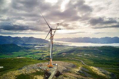 Ånstadblåheia vindpark, deleid av Fortum, ligger i Sortland kommune i Nordland og består av 14 vindturbiner. Vindkraftverket har en samlet installert effekt på inntil 50 MW, og en gjennomsnittlig årsproduksjon på rundt 140-150 GWh.