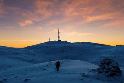 Telenor lover at de har god dekning over hele landet, men advarer likevel folk som skal til fjells mot at de ikke må bruke mobilen som sikkerhetsutstyr.