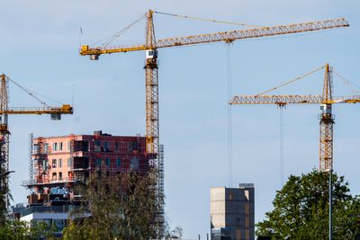 Både nyboligsalget og igangsettingen av nye boliger falt i mars. Bildet er tatt i Lillestrøm i 2021.