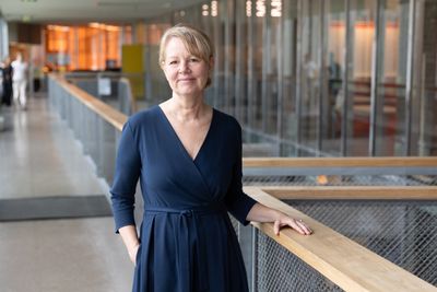 Ifølge rektor Irene Alma Lønne ved Arkitektur- og designhøgskolen i Oslo vil arkitektutdanningen miste nær halvparten av finansieringen til opprettelse av nye studieplasser med regjeringens nye finansieringsforslag.