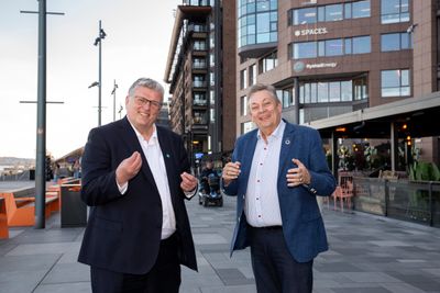 Tekna-president Lars Olav Grøvik og Nito-president Trond Markussen konkurrerer hardt om å få organisere nyutdannede teknologer. Nå har de begge passert 100.000 medlemmer.