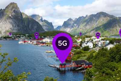 Nå oppgraderer Telia basestasjonene land og strand rundt i Nordland med 5G. Bildet er noe manipulert.