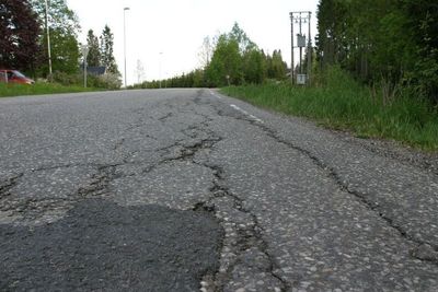 Veimyndighetene bruker over 18 milliarder kroner på å drifte og vedlikeholde veinettet i Norge.