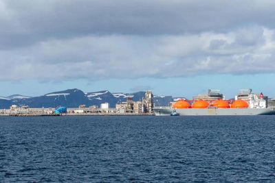 Petroleumstilsynet ser alvorlig på gasslekkasjen på LNG-anlegget på Melkøya og har besluttet å granske hendelsen. 
