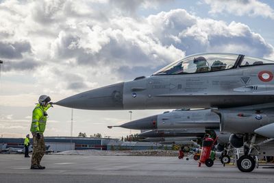 Danske F-16 kampfly under Arctic Challenge Exercise 2023.