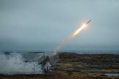 Luftvernbataljonen fra 133 luftving Evenes under skarpskyting med Nasams på Nordmela rakettskytefelt.
