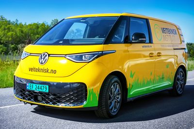 Siste tilskudd til en bilpark som omfatter alt fra målebiler til bobiler, er denne elektriske servicebilen.