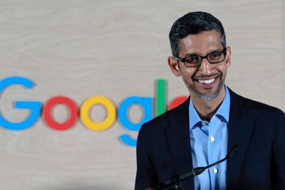 – Det er spennende fremdrift for alle produktene våre og selskapet, , sier Alphabet-sjef Sundar Pichai.