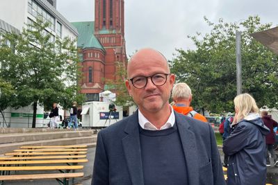 – På et eller annet tidspunkt kommer kjernekraft sikkert til å være et svar også i Norge, men det må gjøres mye mer, veldig raskt, og da er ikke kjernekraft raskt nok, sier NHO-direktør Ole Erik Almlid til TU.