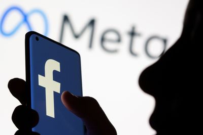Facebook-eier Meta  er saksøkt av traumatiserte moderatorer i Afrika.
