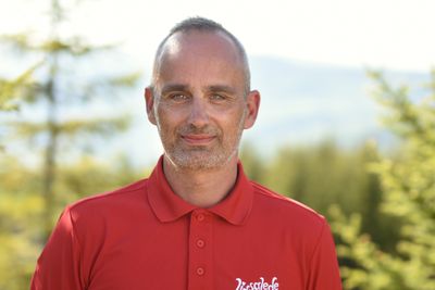 Stian Depui-Bakke er kommunikasjonsleder i stiftelsen Livsglede for Eldre.
