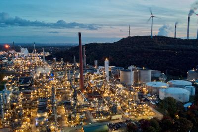 Tysklands nest største oljeraffineri eies av BP og ligger i Gelsenkirchen. Selskapet planlegger nå store investeringer i energiomstillingen i Europas største økonomi.