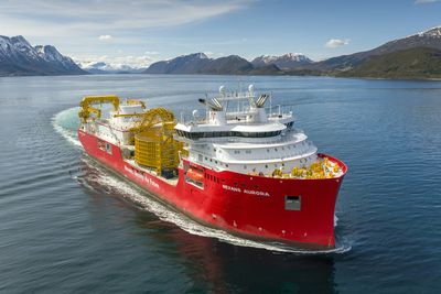 Kabelleggingsfartøyet Nexans Aurora ble levert i 2021. Nå bestiller Nexans et nytt skip av samme slag.  Det er designet av Skipsteknisk og bygges ved Ulstein Verft. Skipet er  149,9 meter  bredt, 31 meter langt og er på 17.000 dødvekttonn.