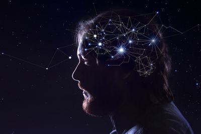 I utviklingen av mer effektive brikker for kunstig intelligens lot forskerne seg blant annet inspirert av strukturen i den menneskelige hjernen. Med et strømforbruk på 12 watt er hjernen vår en meget effektiv datamaskin når det gjelder energi – Nvidias nyeste grafikkprosessor kan trekke opptil 700 watt, til sammenligning.