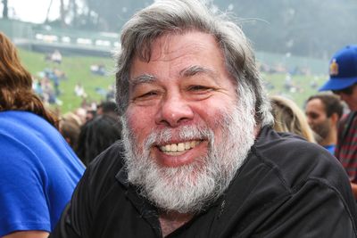 Apple-gründer Steve Wozniak (73) ble onsdag innlagt på sykehus i Mexico City, der han skulle delta på et forretningsforum, melder flere medier.