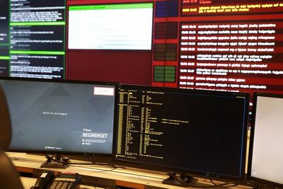 Én manns frivillige innsats skal ha reddet dagen ved å oppdaget en subtil bakdør i Linux. Bildet viser operasjonssentralen til Nasjonalt cybersikkerhetssenter 