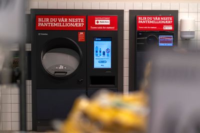 Selskapet Tomra som leverer panteautomater til norske butikker, ble i sommer utsatt for et dataangrep som kostet dem 200 millioner kroner.