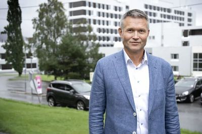 Administrerende direktør i Helse Møre og Romsdal, Olav Lødemel, har fått støtte fra styret om å utsette innføringen av Helseplattformen.