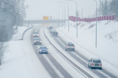 Det er ventet lave temperaturer og dermed glattere veier til uka. Illustrasjonsfoto: Stian Lysberg Solum / NTB