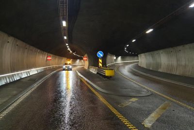 Selve Blåkolltunnelen er 805 meter langt, og med rampene er den totalt på 1030 meter tunnel.