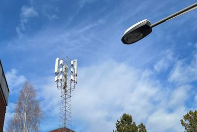 Artikler om telekom, her representert ved en basestasjon for mobilnettet på Manglerud i Oslo, vil du nå finne på Digi.no/telekom.