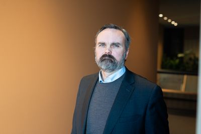 Bjørn Laksforsmo, divisjonsdirektør i Vegvesenet, på pressebriefen i forbindelse med fremleggelse av PwCs rapport om Tretten bru.