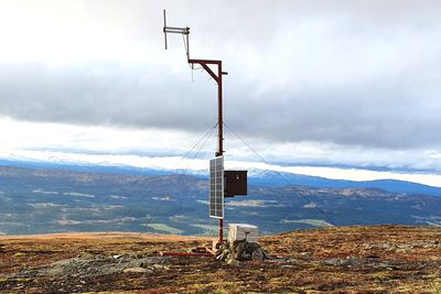 En basestasjon for Sikringsradio-nettet på Forollhogna.