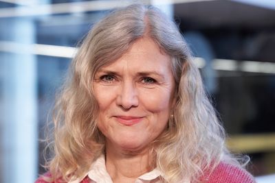 Vibeke Reigstad, som er leder for cybersikkerhet i TV 2, sammenligner trusselbildet på internett med været – som iblant kan være skremmende og kaotisk for folk flest.