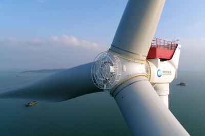 Kinas største turbinprodusent som ikke er statseid, Mingyang Smart Energy, har lansert at deres neste turbin til havvind-industrien vil bli på 22 MW. Bedriften oppgir ikke hvor stor denne turbinen her, men turbiner på 18-20 MW skal være satt i drift. 