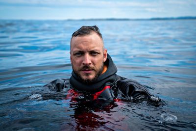 Fredrik Myhre, marinbiolog og leder for havteamet i WWF Verdens naturfond, mener at også Forsvaret må se på tiltak som bidrar til å redusere fotavtrykk på naturen, uavhengig av geopolitikken.