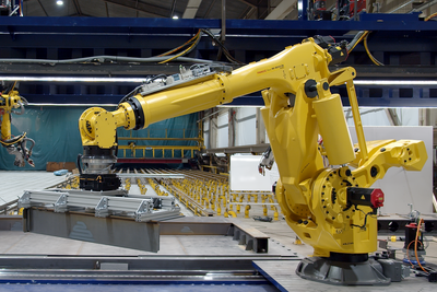 Prodtex bruker roboter for automatisert produksjon av stålelementer til flere bruksområder. 
