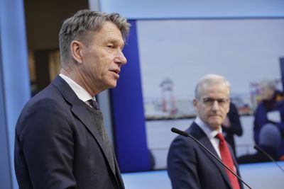 Energiminister Terje Aasland (Ap) foreslår flere endringer i energiloven.