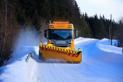 Brøytebil med biogass.