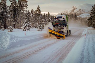 Vegvesenet testet el-brøyting på Dovrefjell i vinter.