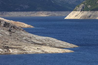 Dette bildet er fra Vatnedalsvatn, det største magasinet i Otravassdraget, i august 2022. Fyllingsgraden i dette området var da litt over 50 prosent, mens den nå er 52,9. 