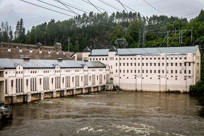 Vamma vannkraftverk i Askim er det største kraftverket i Norge som drives uten konsesjon. 