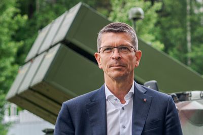 – Vi opplever høy etterspørsel etter våre løsninger, både fra sivile- og forsvarskunder, sier Kongsberg-sjef Geir Håøy.