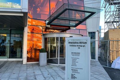 Domeneshop har hovedkontor i DN-bygget, som ligger på Grønland, langs Akerselva i Oslo.