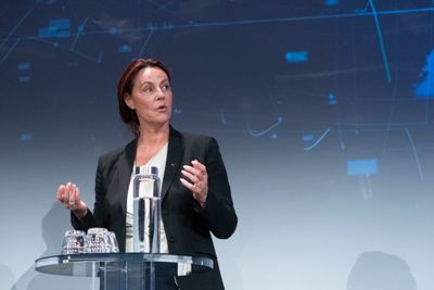 Administrerende direktør Birgitte Engebretsen i Telenor Norge skriver i sikkerhetsrapporten selskapet legger fram i dag, at det haster med å gå fra ord til handling i arbeidet med å styrke den digitale sikkerheten i Norge.