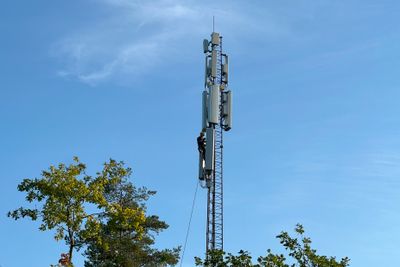 Nesten alle husstander har 5G-dekning, men det gjenstår fortsatt en del før vi oppnår full 5G-dekning, ifølge Nkom.