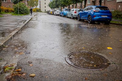 Veikummer i Oslo sliter med å ta unna regntoppene.