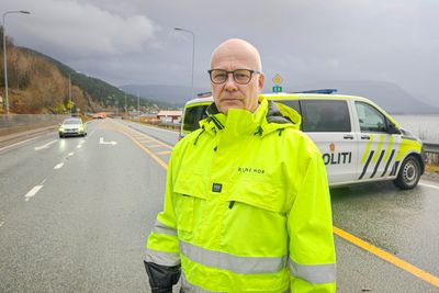 – Ulykken fikk et tragisk utfall, så det er først og fremst det man blir berørt av, sier administrerende direktør Thor Gjermund Eriksen i Bane Nor etter å ha besøkt ulykkesstedet ved Finneidfjord i Nordland.