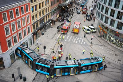 Trikken sporet av kjørte inn i Eplehuset i Storgata i Oslo sentrum. Nå har politiet henlagt saken.