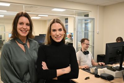 Anna Olsson (til venstre) og Camilla Gjetvik i Intelecy ser fram til internasjonalisere selskapets nocode-maskinlæring. 