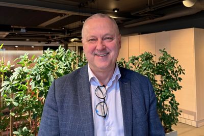 Leonard Øvregård, administrerende direktør i Devoteam, skriver i kronikken at det er hårreisende at bare halvparten av digitale prosjekter møter eller overgår sine forretningsmål.