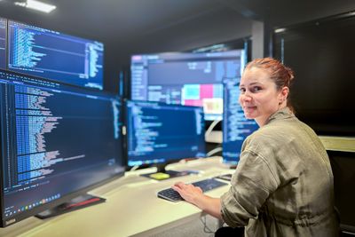 Mille Brekke Amundsen er i gang med å fullføre sin bachelor ved Universitetet i Sørøst Norge, men har allerede signert med ny arbeidsgiver.