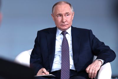 EU-landene spytter årlig milliarder inn i Vladimir Putins krigskasse gjennom kjøp av russisk gass. Det vil EU-kommisjonen ha slutt på. 