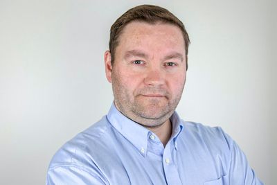 – Når man først vet hvordan standardene settes opp riktig, er jobben som regel rask. Dessverre er det foruroligende mange som ikke har kontroll, sier Per Thorsheim.