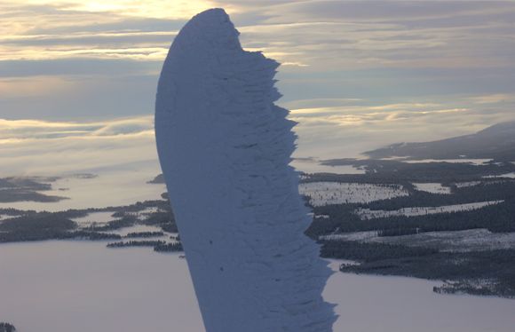 Det finnes ingen øvre grense for hvor mye is som kan danne seg på et rotorblad, ifølge meteorolog Bjørn Egil Nygaard.